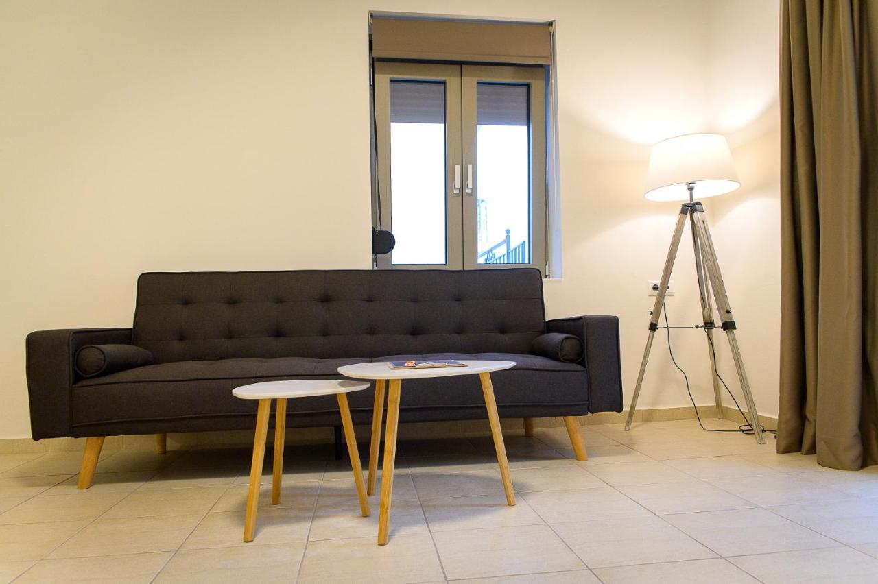 Uni Island - City Center Suites Héraklion Extérieur photo